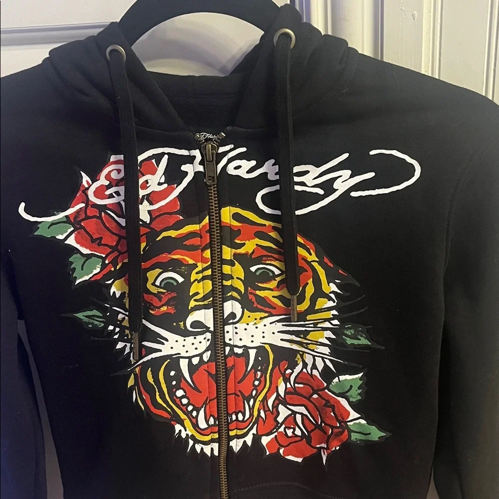 New Ed Hardy crop top hoodie! - Picture 1 of 5